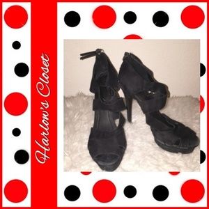 EUC- BCBG Black heels